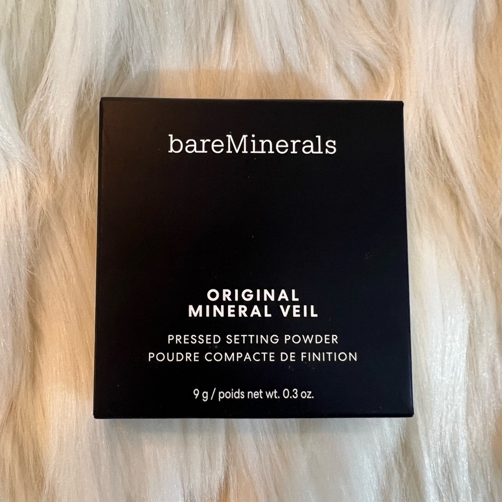 Original Mineral Veil® Pressed Setting Powder, Sheer Medium - Picture 8 of 9